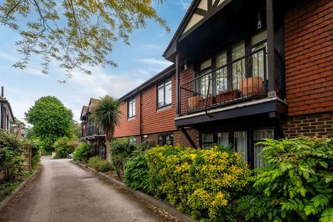 1 bedroom flat for sale, Westcombe Park Road, Blackheath, LONDON, SE3
