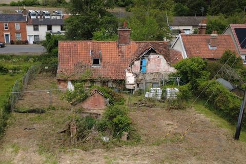 Cottage for sale, Bridge Cottages, 1 The Causeway, Peasenhall, Suffolk IP17 2HU