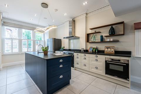 6 bedroom detached house for sale, Rylett Crescent, London, W12