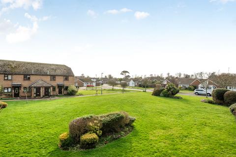 2 bedroom flat for sale, Kingfisher Court, Middleton On Sea, PO22