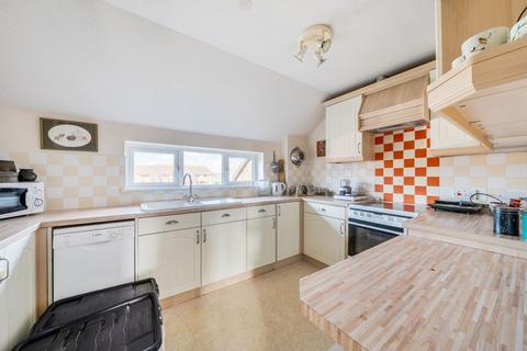 2 bedroom flat for sale, Kingfisher Court, Middleton On Sea, PO22