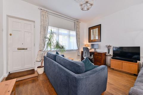 Strath Terrace, Clapham Junction, London, SW11