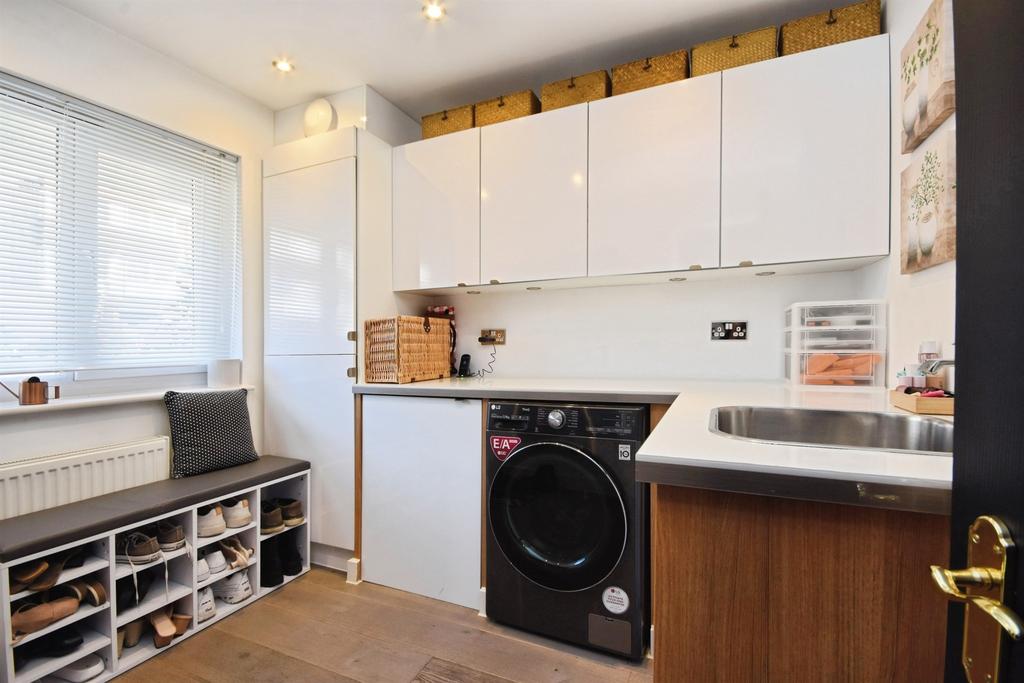 Utility room, utility