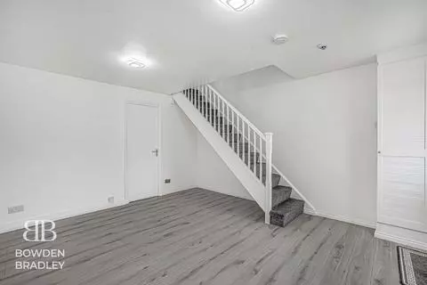 2 bedroom terraced house for sale – pohled 3