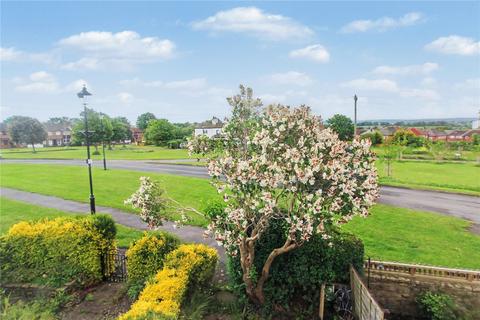 2 bedroom terraced house for sale, The Green, Leeds LS14