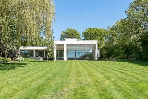 5 bedroom detached house for sale – pohled 2