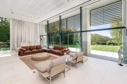 5 bedroom detached house for sale – pohled 3