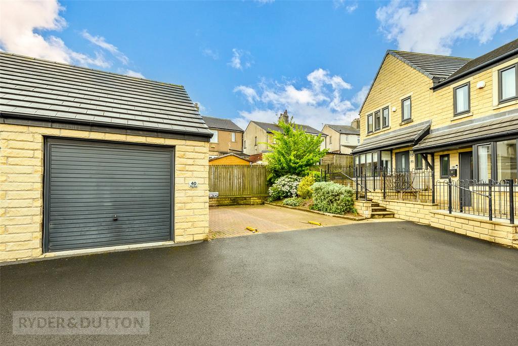 Mill Rise, Huddersfield, West... 3 bed semi-detached house for sale - £ ...