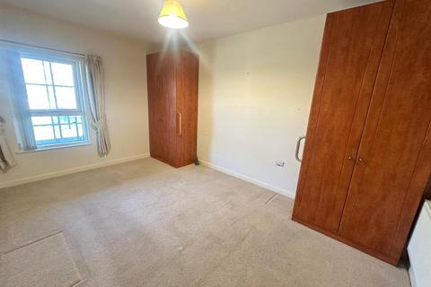 2 bedroom apartment for sale, Mariners Court Lamberts Road, Marina, Swansea