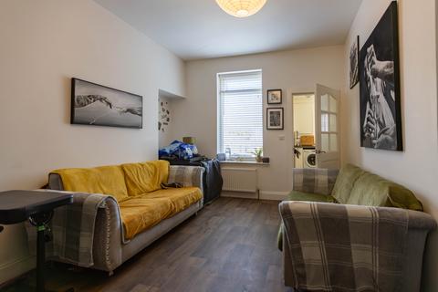 2 bedroom flat for sale, Gladstone Street, Leven KY8