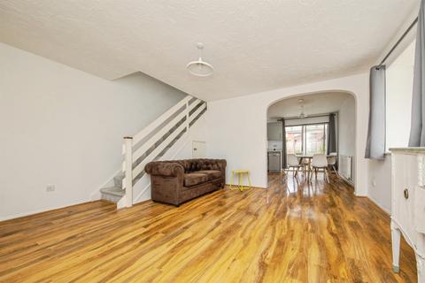 3 bedroom semi-detached house for sale, Wentworth Drive, Ipswich