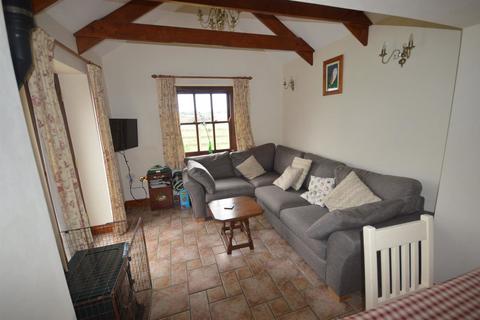 3 bedroom semi-detached house to rent, Trelagossick Farm, Ruan High Lanes