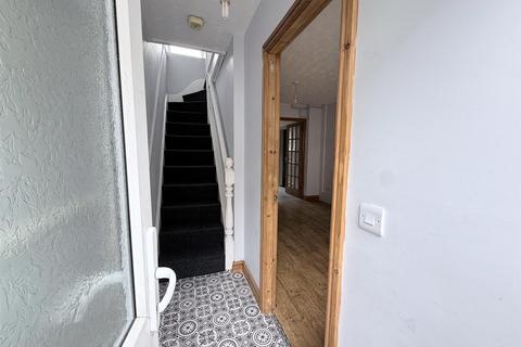 2 bedroom terraced house to rent, Sand Street, Pwllheli