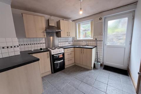 2 bedroom terraced house to rent, Sand Street, Pwllheli