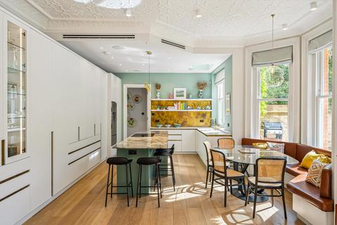 8 bedroom detached house to rent, Routh Road, London SW18