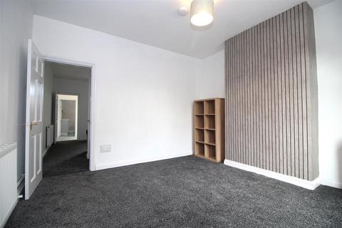3 bedroom terraced house to rent, Pleck Road, Walsall