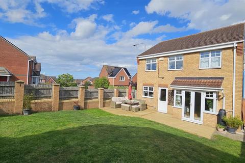 4 bedroom detached house for sale, Kestrel Drive, Bingham