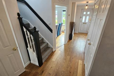 4 bedroom detached house for sale, Kestrel Drive, Bingham
