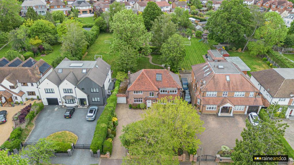 Mymms Drive, Brookmans Park (One of... 5 bed detached house for sale ...