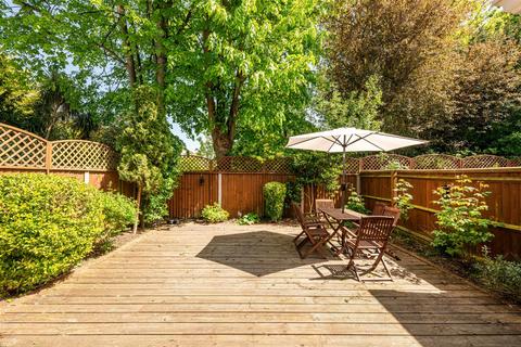 5 bedroom house for sale, Cavendish Place, Mapesbury, NW2