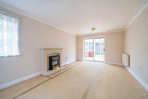 2 bedroom detached bungalow for sale, Cowbit, Lincolnshire PE12