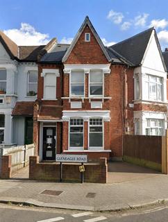 3 bedroom house to rent, Gleneagle Road, London