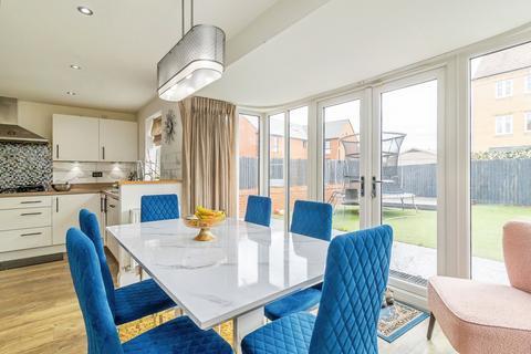 4 bedroom detached house for sale, Campion Close, Eagle Farm South, Milton Keynes, Buckinghamshire, MK17