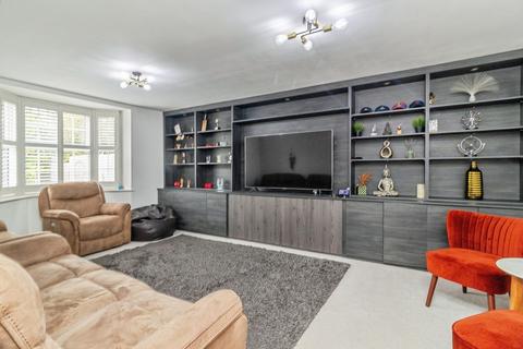 4 bedroom detached house for sale, Campion Close, Eagle Farm South, Milton Keynes, Buckinghamshire, MK17