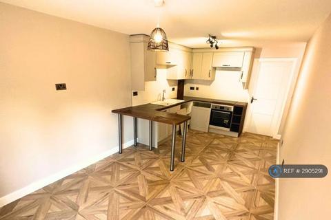 2 bed flat/apartment for rent in Eastbrook Close, Woking, GU21