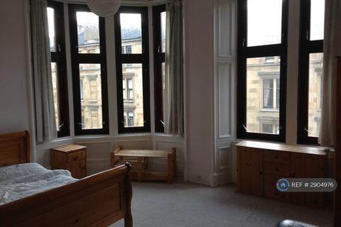 3 bedroom flat to rent, Byres Road, Glasgow, G12