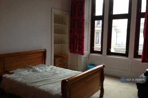 3 bedroom flat to rent, Byres Road, Glasgow, G12