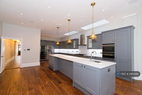 5 bedroom semi-detached house to rent, Bernard Gardens, London, SW19