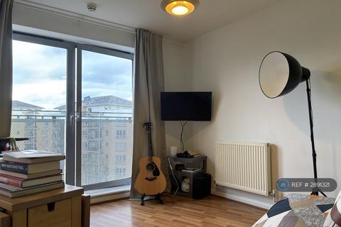 1 bedroom flat to rent, Newport Avenue, London, E14