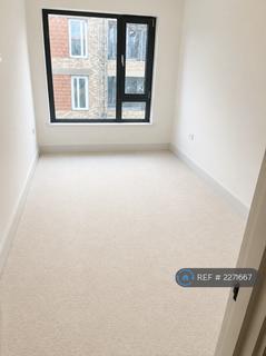 2 bedroom flat to rent, Prince Edward Road, London, E9