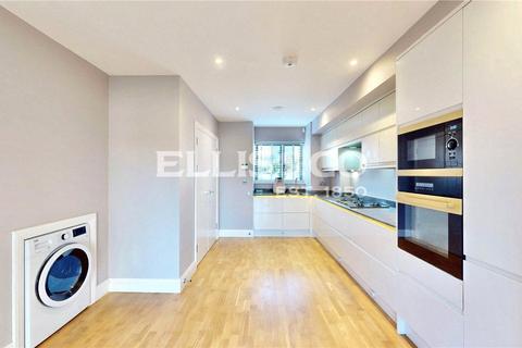 4 bedroom terraced house to rent, Bideford Avenue, Perivale, Greenford, UB6