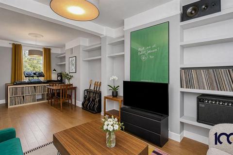 3 bedroom terraced house for sale, Bushberry Road, London, E9