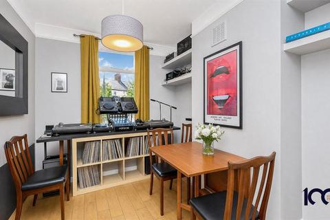 3 bedroom terraced house for sale, Bushberry Road, London, E9