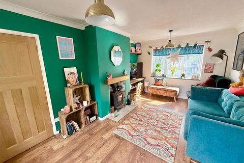 2 bedroom terraced house for sale, Warwick Road, Macclesfield