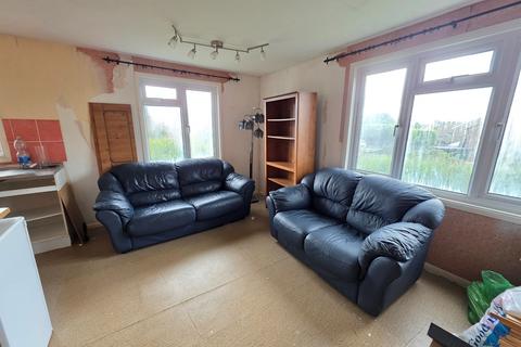 undefined, Chequers Court, Aylesbury