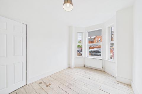 3 bedroom terraced house to rent, Liverpool Road, Reading, Berkshire, RG1