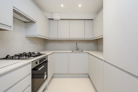 Studio to rent, Craven Terrace, W2