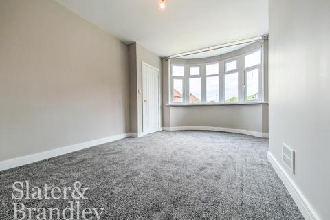 3 bedroom terraced house to rent, Hucknall, Nottingham, NG15