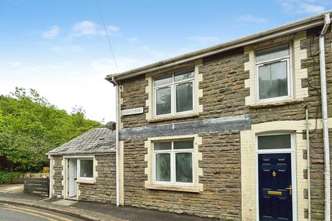 1 bedroom flat to rent, High Street, Abertillery, NP13