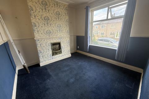 3 bedroom terraced house to rent, Blakehill Terrace, Bradford, West Yorkshire, BD23JS