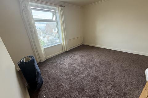 3 bedroom terraced house to rent, Blakehill Terrace, Bradford, West Yorkshire, BD23JS