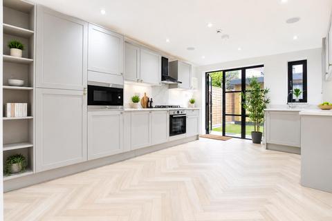 3 bedroom terraced house for sale, Goldsmith Road, London