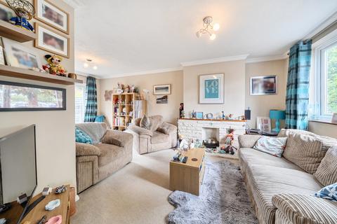 3 bedroom terraced house for sale, Cheyne Way, Farnborough, Hampshire, GU14