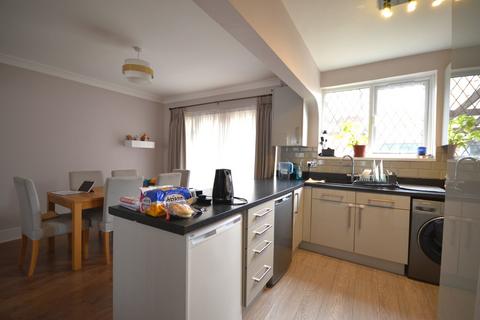 3 bedroom semi-detached house for sale, Kenmore Avenue, Kenton, HA3