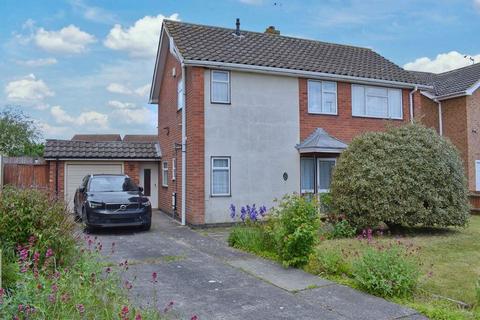 3 bedroom detached house for sale, Grange Road, ., Newark, Nottinghamshire, NG24 4PN