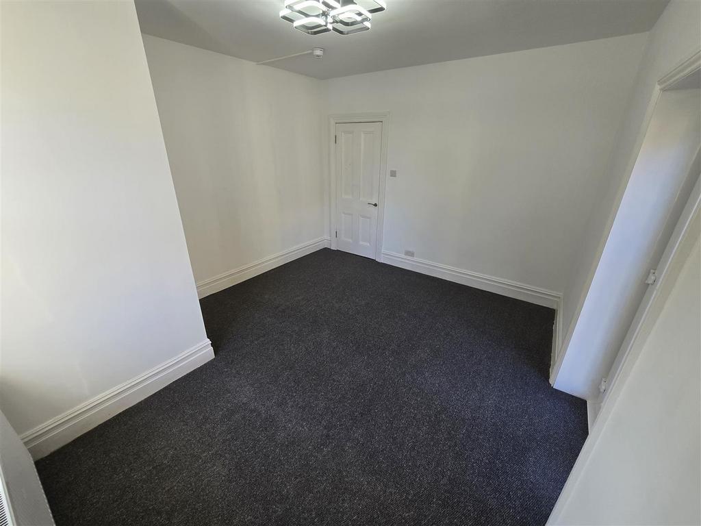Apartment in Bournemouth, Springbourne - View 3